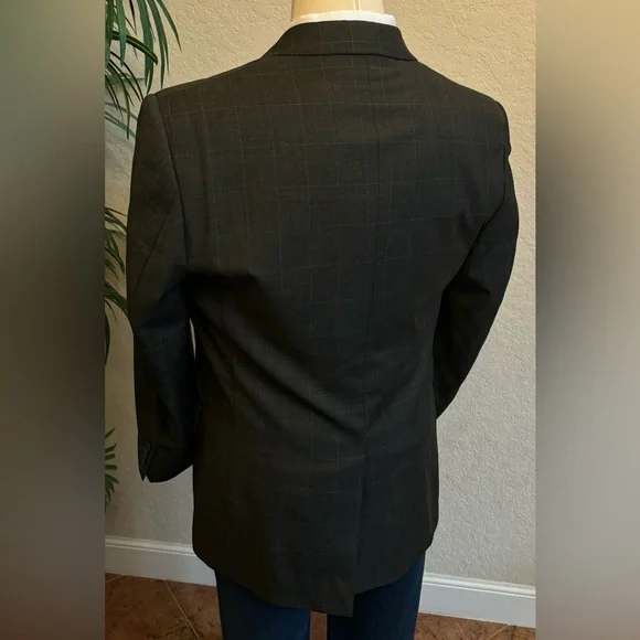 JOS A BANK MENS BLAZER JACKET MENS SIZE 42R SPORT COAT CHARCOAL GRAY WINDOWPANE